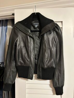 *FRENCH CONNECTION* leather bomber jacket size 0/2